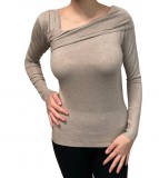 nincsmitfelvennem.hu Noémi húzott pulóver