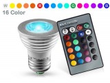 Noname RGB 3W E27 LED izzó infravörös távirányítóval, változtatható színű