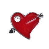 Nyíllal átlőtt szívecske Charm, névre szóló karkötőhöz- Piros