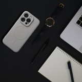 OEM SILICONE MAG COVER MagSafe-kompatibilis tok teljes kamerasziget kivágással iPhone 16 Pro - titánszürke