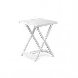 Összecsukható műanyag asztal