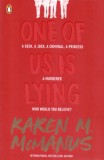 Penguin Books Ltd Karen M. McManus: One of Us Is Lying - könyv