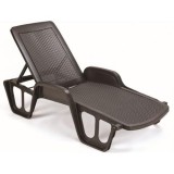 Pool rattan hatású napozóágy barna
