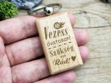 Ranoro Vezess óvatosan.. - fa medálos kulcstartó