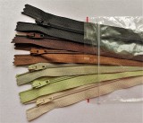 RT0 18 cm zárt műanyag spirál fogú 6 db os cipzár csomag vegyes színben