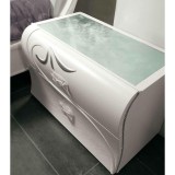 Saltarelli Diadema éjjeliszekrény üvegtetővel és ezüst színű díszítéssel, Swarovski kristályok nélkül