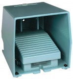 SCHNEIDER XPEM410 Lábkapcsolóoló kék 1ny+1z