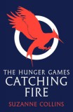 SCHOLASTIC UK Suzanne Collins: Catching Fire - könyv