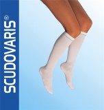 Scudotex 413 Anti-trombózis térdharisnya, talpi nyílással, közepes 18-24 Hgmm 1 pár