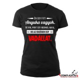 Sol's Én egy fitt anyuka vagyok. Olyan, mint egy normál anya...női póló (fekete)