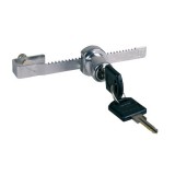 SPARTA Spanyol fogasléces vitrinzár 1 db kulccsal tolóajtókhoz