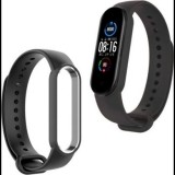 Strado Szilikon Szíj Xiaomi Mi Band 7 Készülékhez Fekete (5905101596009)