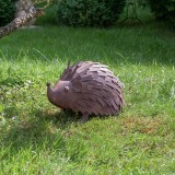 Sündisznó figura, antik hatású, fém, rozsdabarna-Picpic