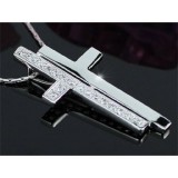 Swarovski kristályos nyaklánc elcsúsztatott kereszt medálos