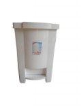 Szemetes fehér 28 literes (805-fehér)