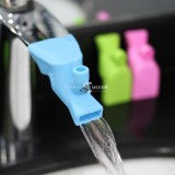 Szilikon adapter, hosszabbító csaphoz Kék - Univerzális csatlakozó fürdőszobai és kerti használatra