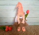 Szoknyás tulipános manó lány