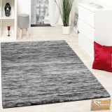 Szőnyeg speciális csíkozással, szürke-fekete