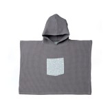 Szürke fürdőponcsó