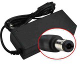 TOSHIBA x hálozati töltő 75W PA3469E-1AC3