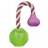 TRIXIE Játék kutyának - labda zsinóron 5,5 x 23 cm