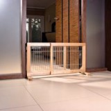 TRIXIE Korlát kutyák számára, mozgatható 63-108x50x31cm