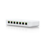 Ubiquiti UniFi 8-Port GbE PoE+ powered by GbE++ input 210W USW-ULTRA-210W