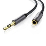 UGREEN AV118 AUX jack 3.5mm audio hosszabbító kábel 5m fekete (10538)