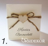 Ültetőkártya spárgával díszítve