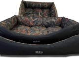 Vízálló és karmolástűrő kutyafekhely terepmintával (75 x 55 cm)