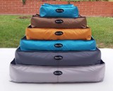 Vízálló kutyafekhely levehető, cserélhető huzattal (70 x 50 cm)