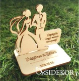 Vőlegény-menyasszony figurás köszönetajándék és ültetőkártya 2 az 1-ben