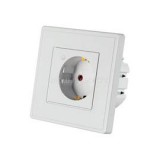 WOOX Smart Home Csatlakozó aljzat - R4054 (beltéri, 10A, 2300W, Wi-Fi, távoli elérés) (R4054)