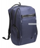 Zircan vízálló hátizsák, beépített USB csatlakozóval.